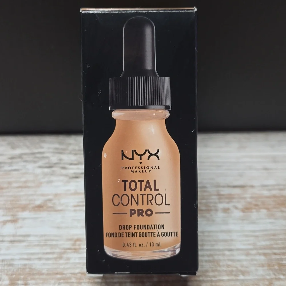 NYX Total Control Pro Foundation - Natural